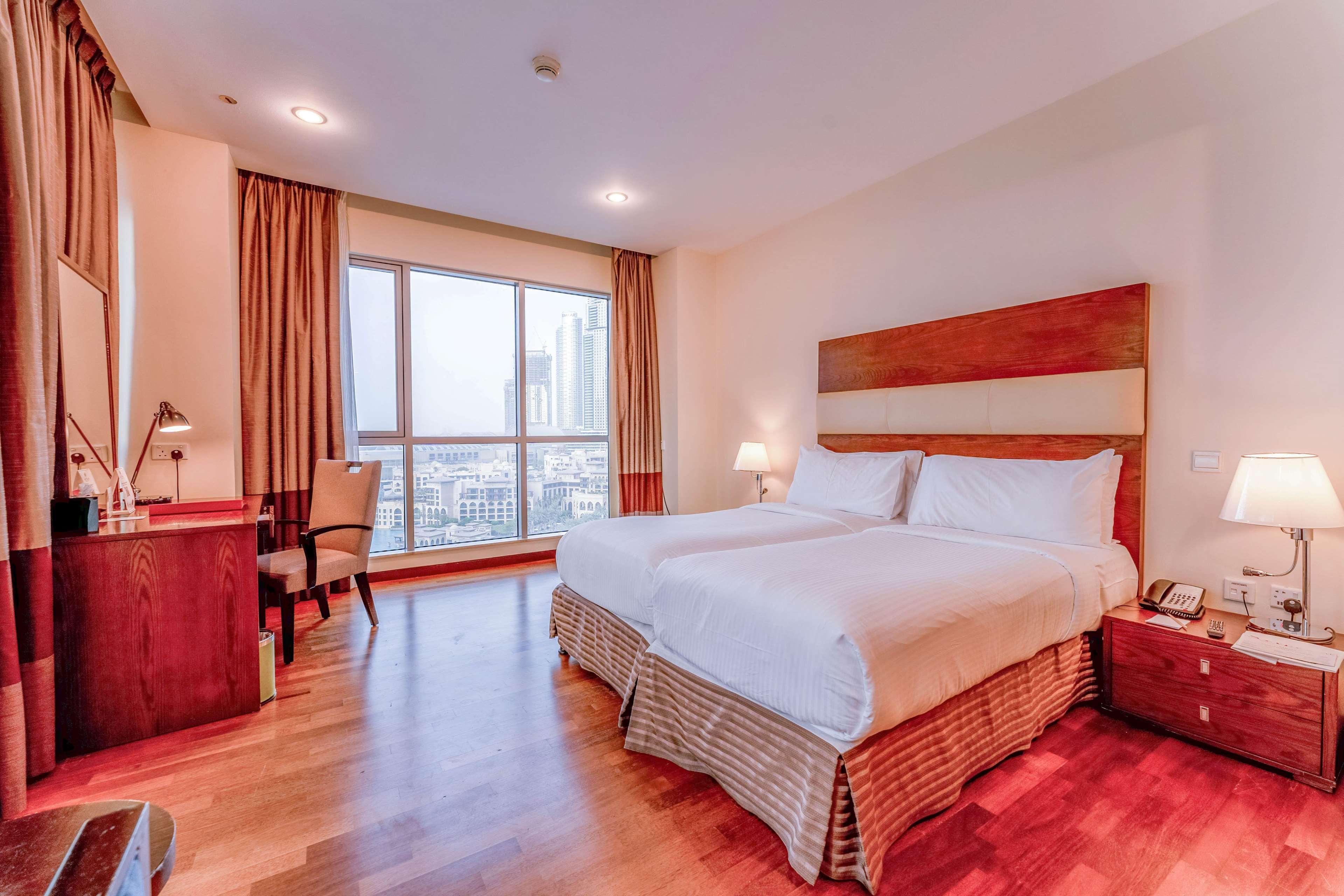 Ramada By Wyndham Downtown Dubai Aparthotel Bagian luar foto